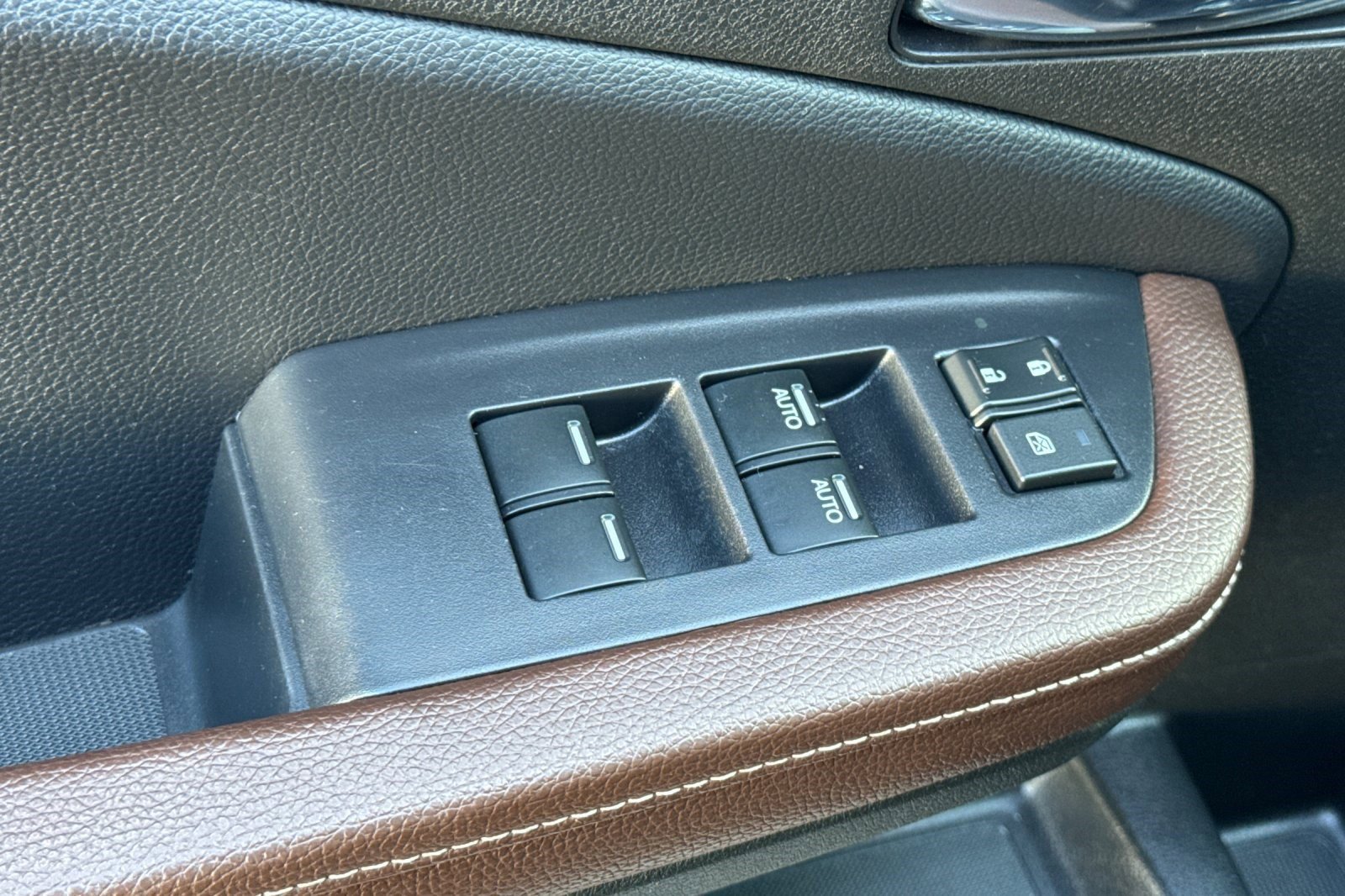 Used 2025 Honda Ridgeline RTL image 12