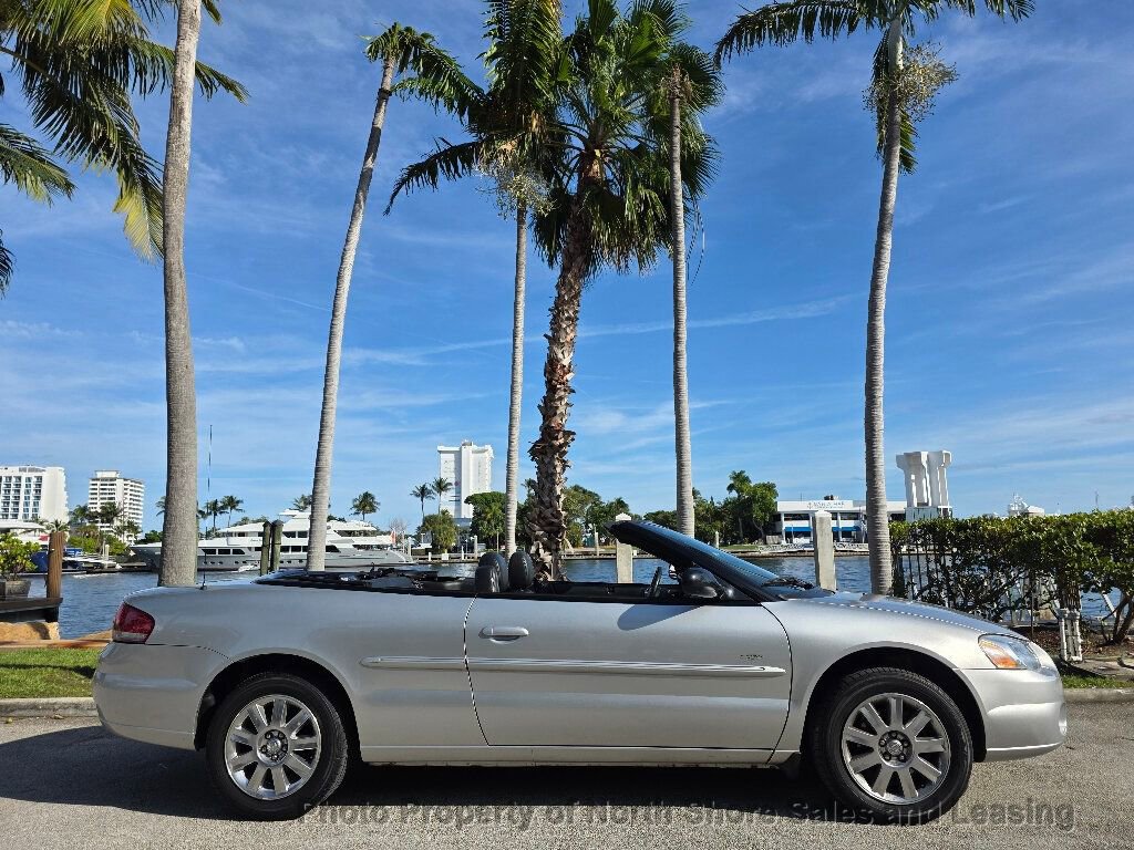 Used 2004 Chrysler Sebring LXi image 3