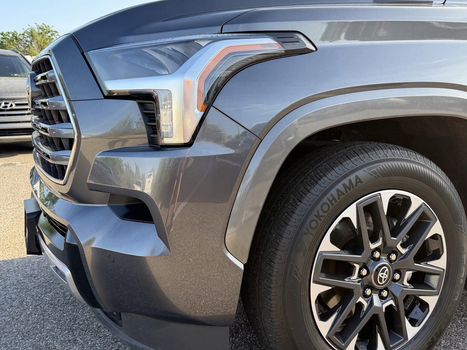 Used 2025 Toyota Sequoia Limited AWD/4WD image 10