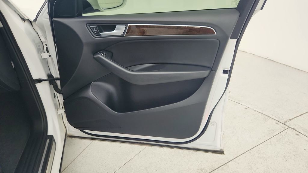 Used 2015 Audi Q5 3.0T Premium Plus w/ Technology Package image 32