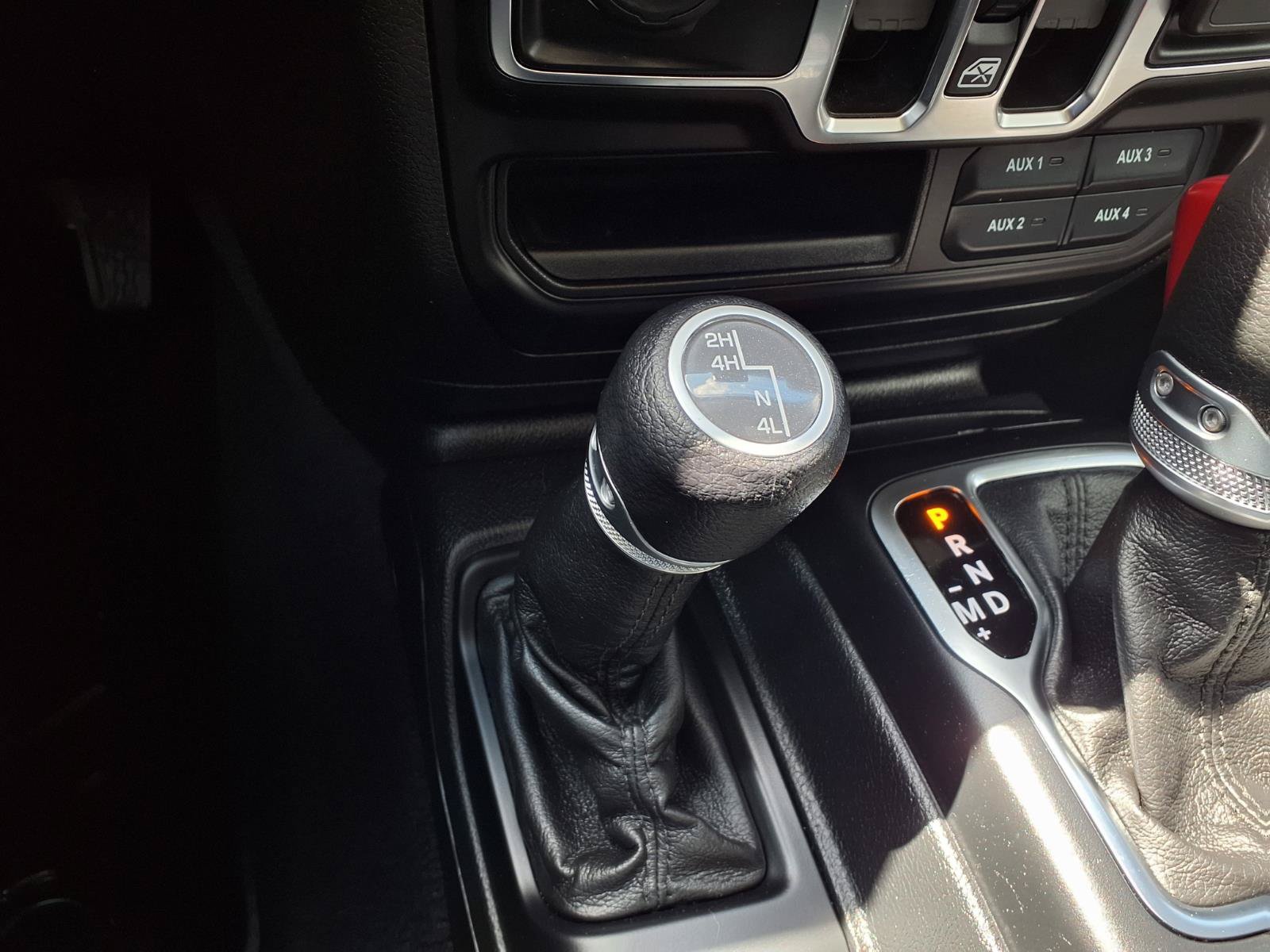 Used 2021 Jeep Gladiator Sport AWD/4WD image 10