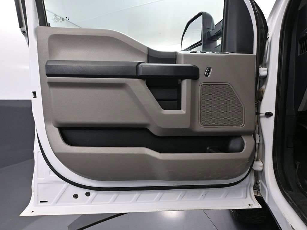 Used 2022 Ford F250 XL w/ Power Equipment Group image 20