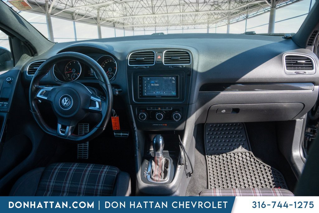 Used 2011 Volkswagen GTI 2-Door FWD image 4