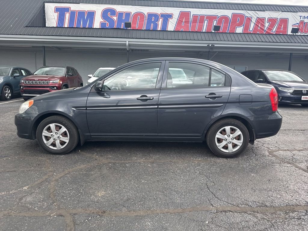 Used 2011 Hyundai Accent GLS w/ Premium Pkg 4 FWD image 11