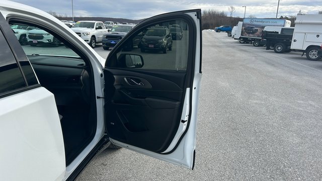 Certified 2023 Chevrolet Traverse Premier w/ Redline Edition image 51