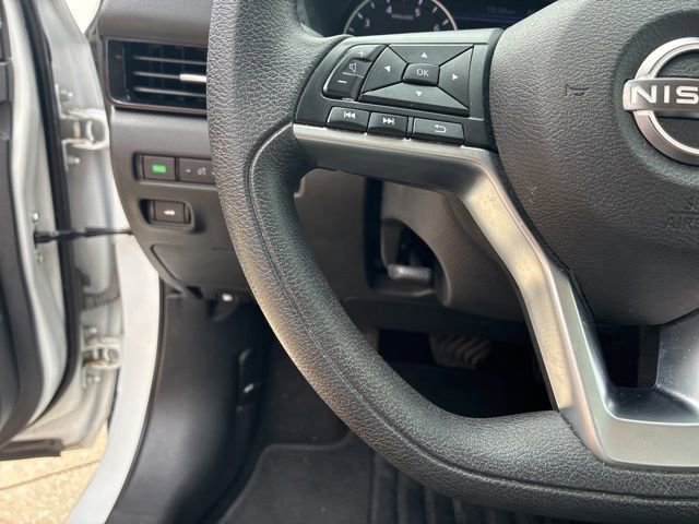 Used 2024 Nissan Sentra SV w/ Lighting Package image 22