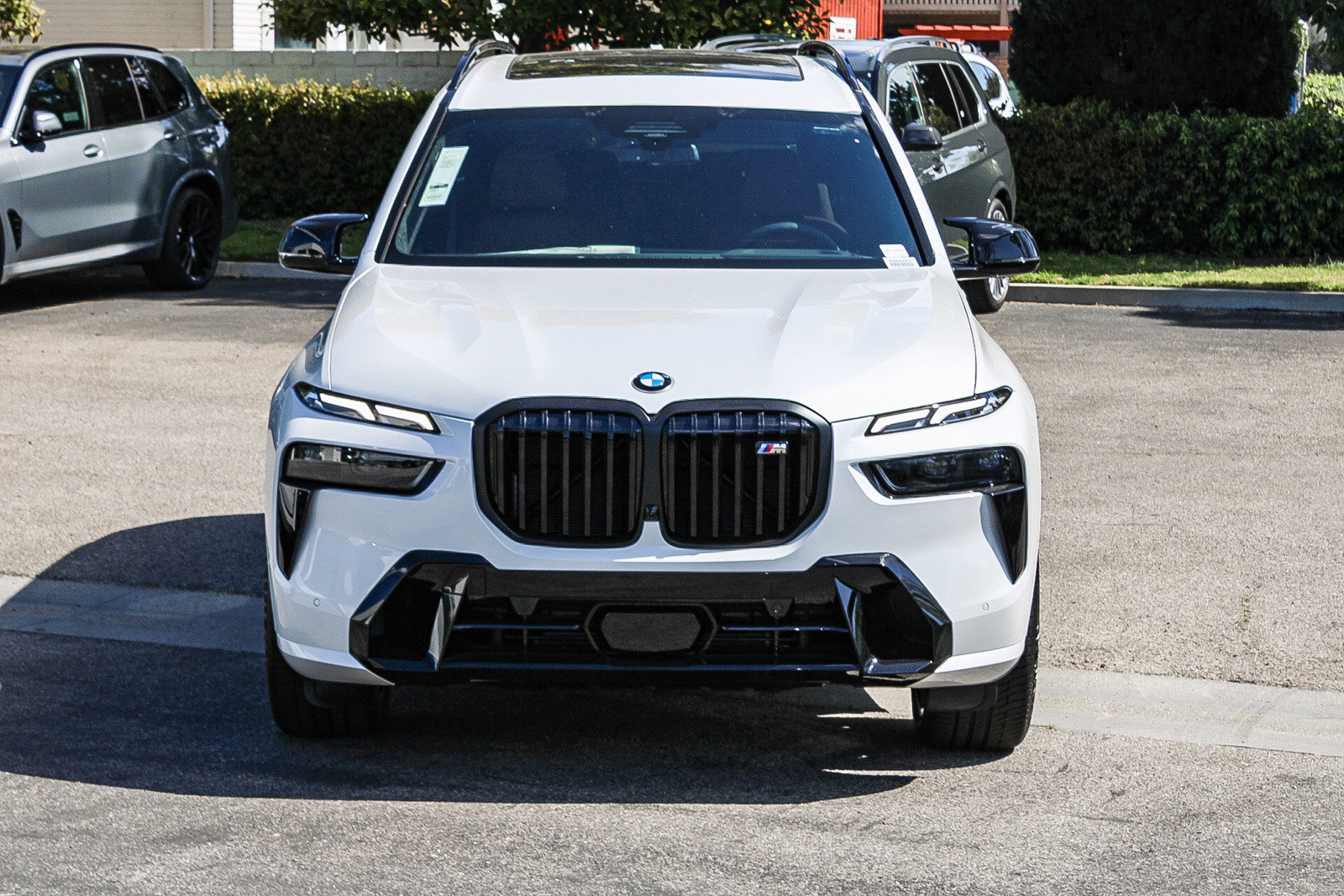 New 2026 BMW X7 M60i AWD/4WD image 2