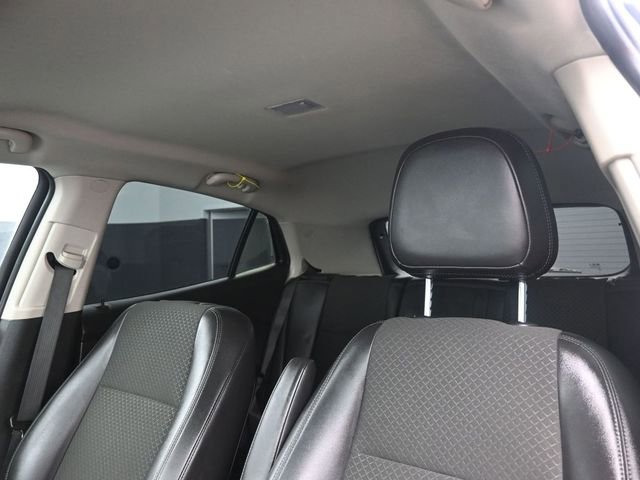 Used 2021 Buick Encore Preferred image 2