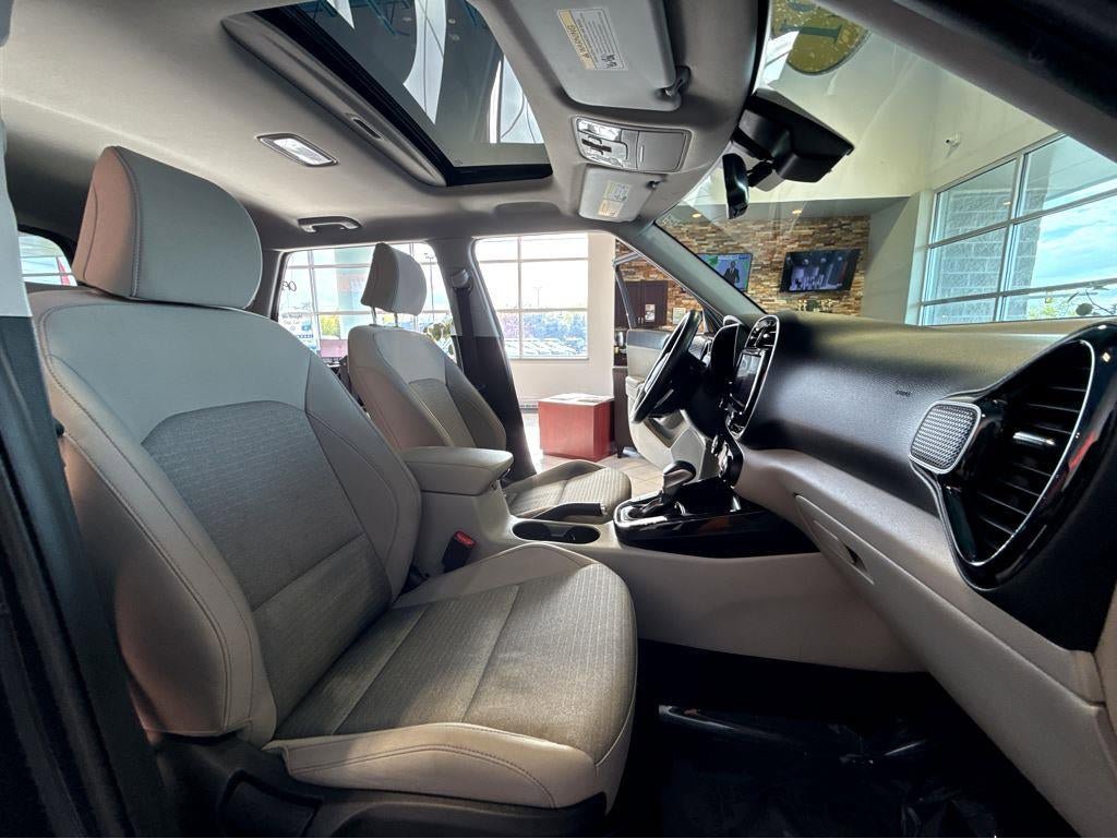 Used 2021 Kia Soul EX FWD image 28