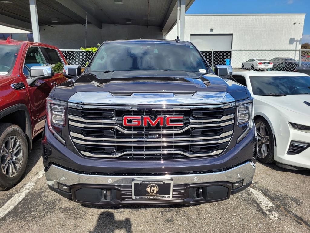 Used 2024 GMC Sierra 1500 SLT w/ SLT Premium Plus Package AWD/4WD image 2