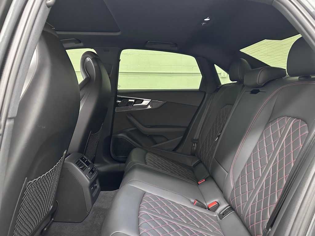 Used 2024 Audi S4 Premium Plus w/ Premium Plus Package image 15
