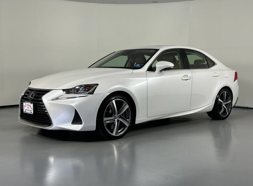 Used 2017 Lexus IS 300 AWD image 3