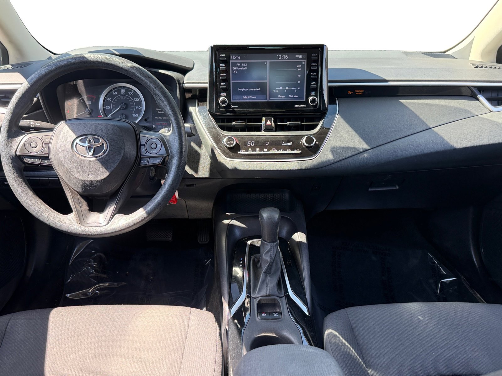 Used 2022 Toyota Corolla LE image 11