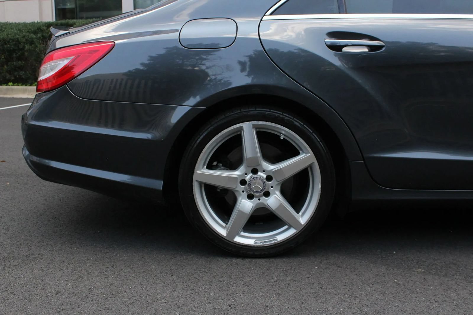 Used 2013 Mercedes-Benz CLS 550 w/ Premium I Pkg image 5