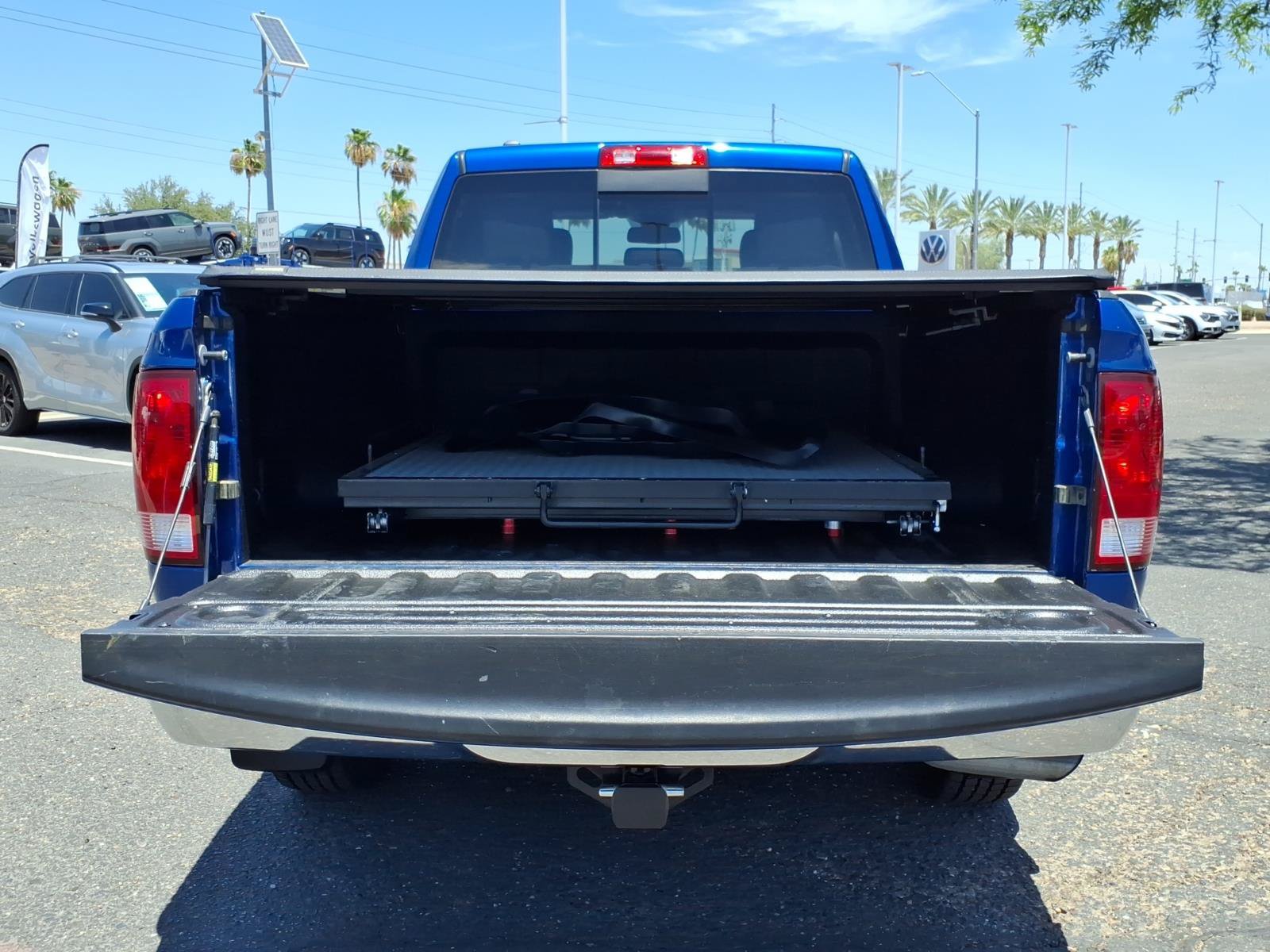 Used 2016 RAM 1500 Classic SLT RWD image 19