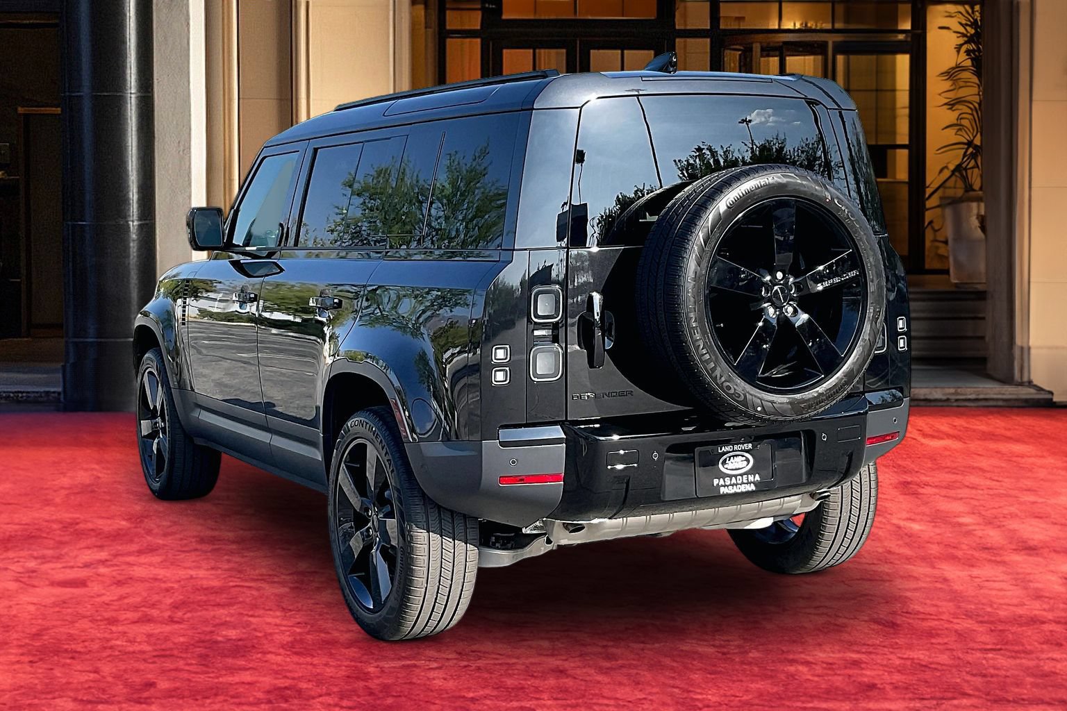 New 2026 Land Rover Defender 110 S AWD/4WD image 4