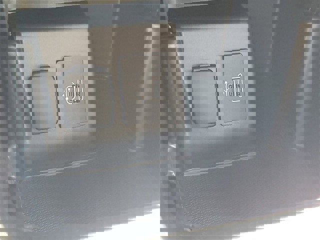 New 2025 Ford Explorer Active w/ Active Comfort Package image 28