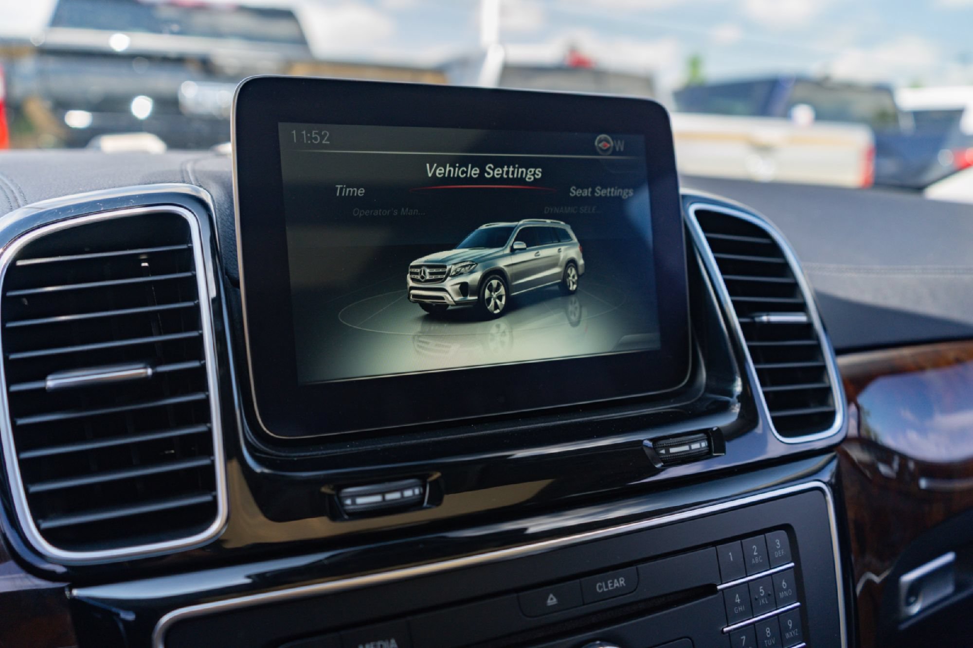 Used 2017 Mercedes-Benz GLS 550 4MATIC image 18