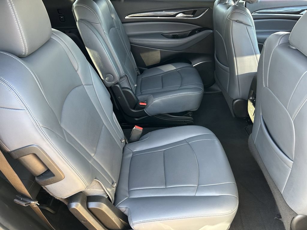Used 2020 Buick Enclave Essence w/ Sport Touring Edition FWD image 13