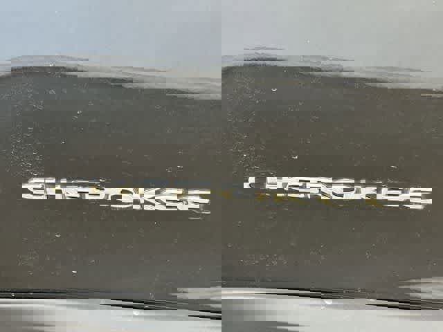 Used 2020 Jeep Cherokee Latitude Plus w/ Comfort/Convenience Group image 29