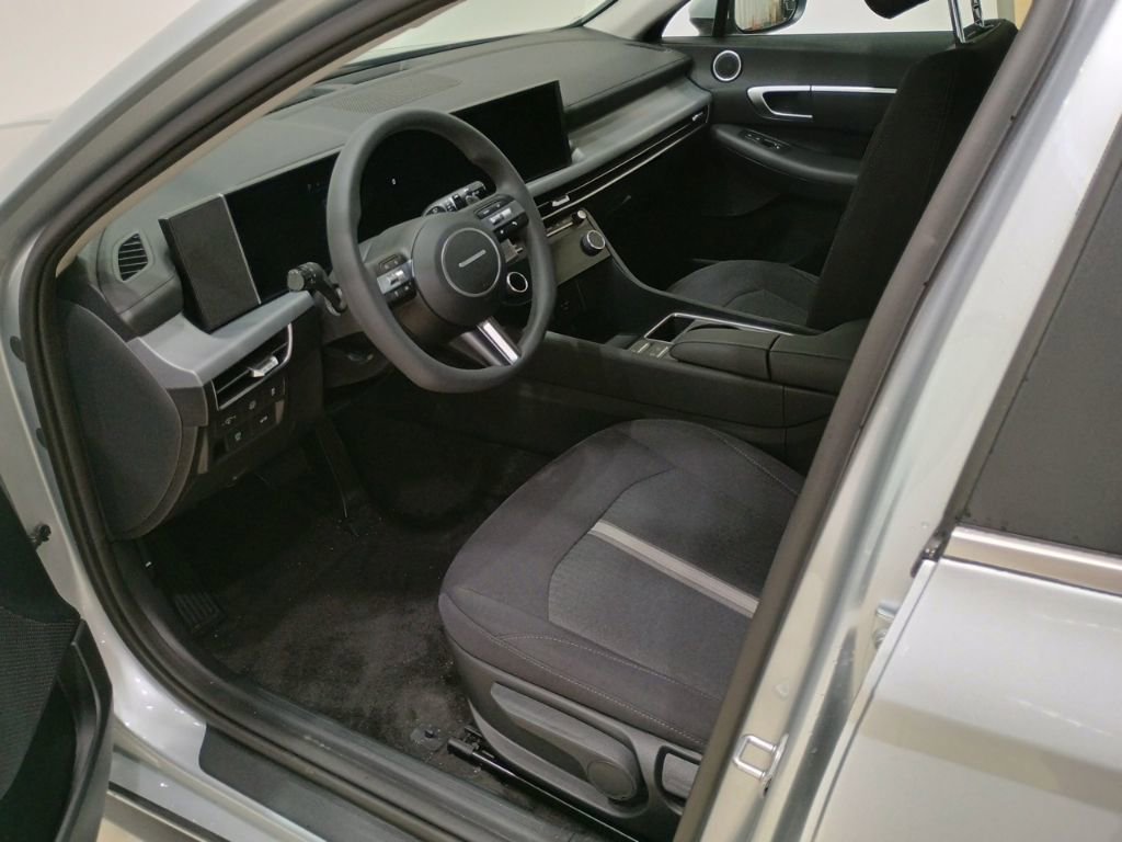 New 2026 Hyundai Sonata Blue FWD image 10