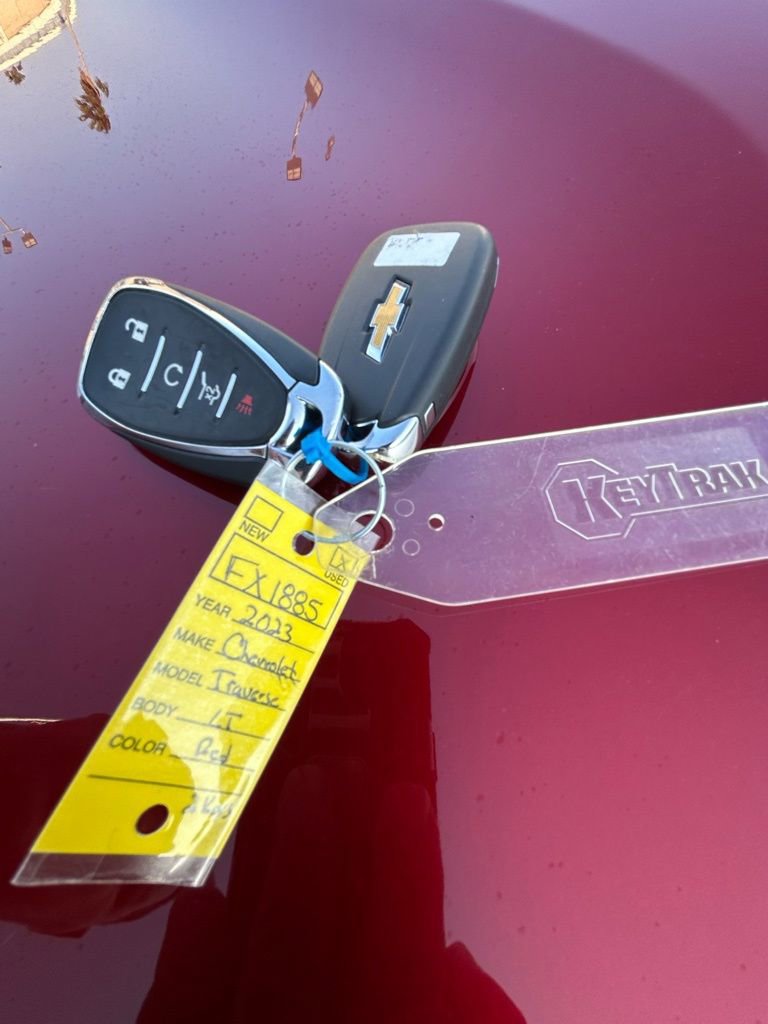 Used 2023 Chevrolet Traverse Premier image 28