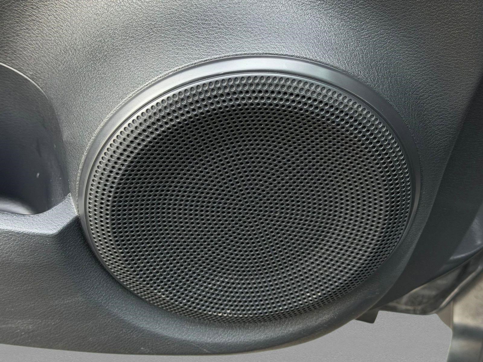 Used 2022 Nissan Kicks SV image 22