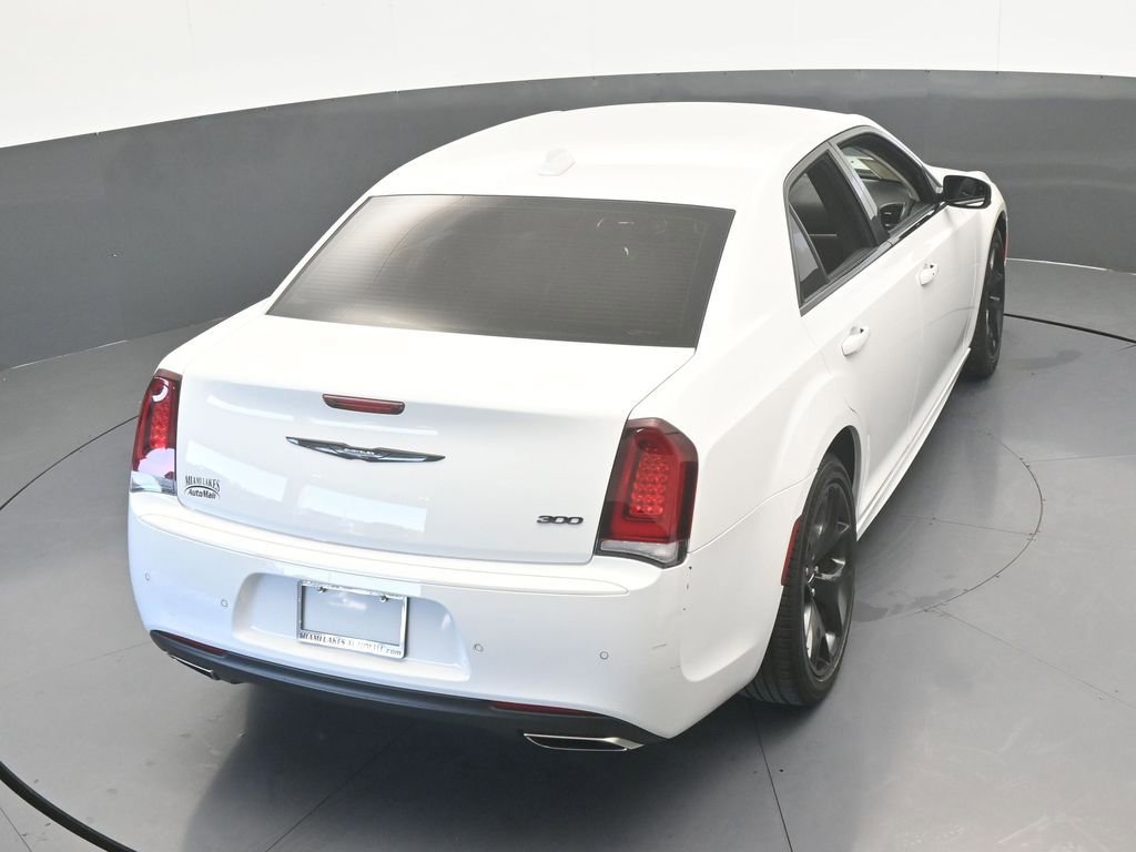 Used 2023 Chrysler 300 Touring L image 42