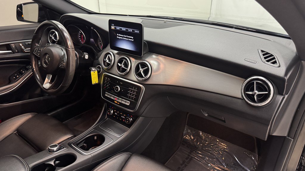 Used 2019 Mercedes-Benz CLA 250 4MATIC image 19