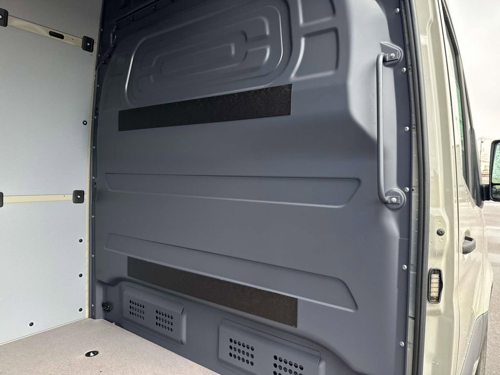 New 2025 Mercedes-Benz Sprinter 2500 image 7
