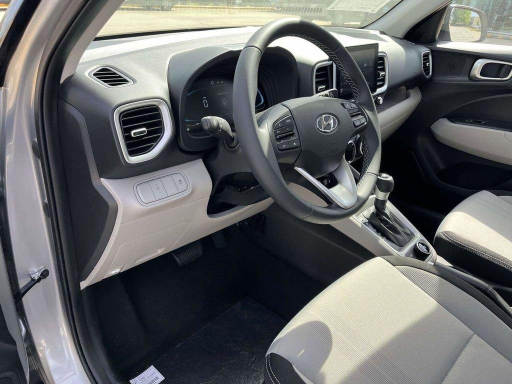 New 2026 Hyundai Venue SEL FWD image 35
