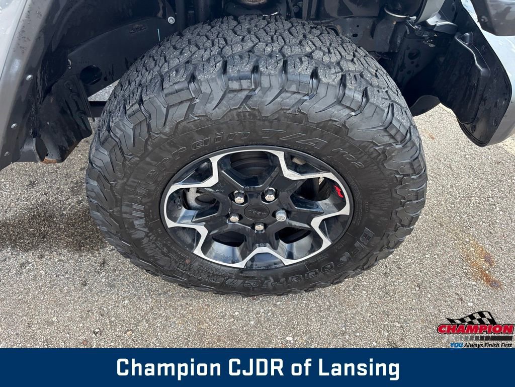 Used 2023 Jeep Wrangler Unlimited Rubicon w/ LED Lighting Group AWD/4WD image 15