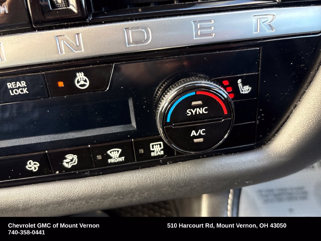 Used 2026 Nissan Pathfinder SL AWD/4WD image 42
