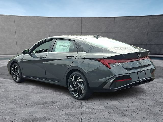 New 2026 Hyundai Elantra Limited FWD video 3