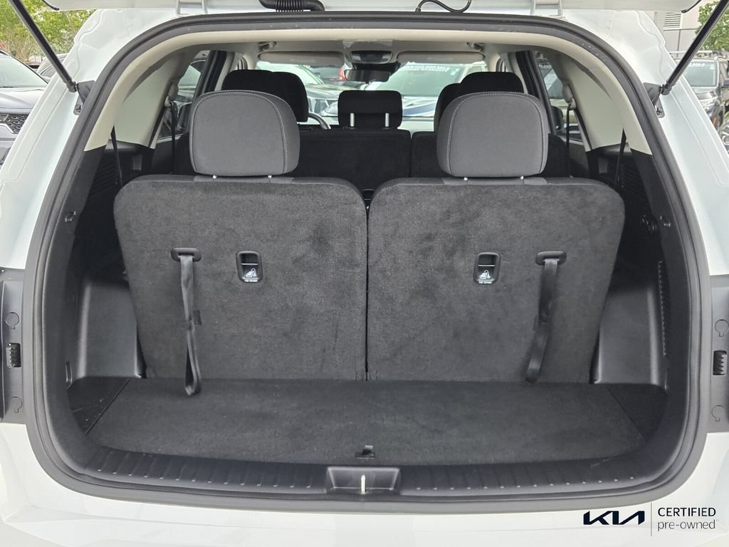 Certified 2026 Kia Sorento LX FWD image 14