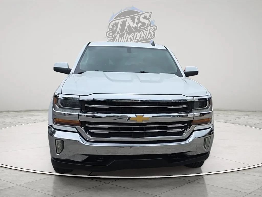 Used 2018 Chevrolet Silverado 1500 LT w/ All Star Edition AWD/4WD image 8
