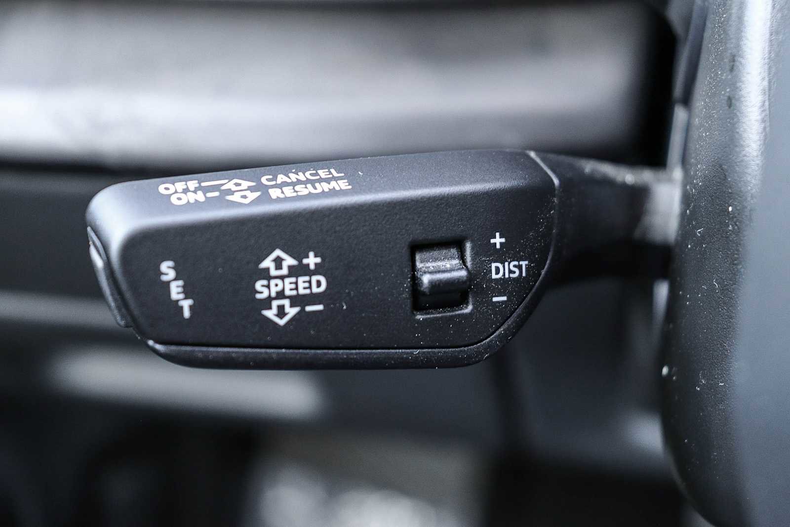 Used 2022 Audi Q8 Premium Plus image 32