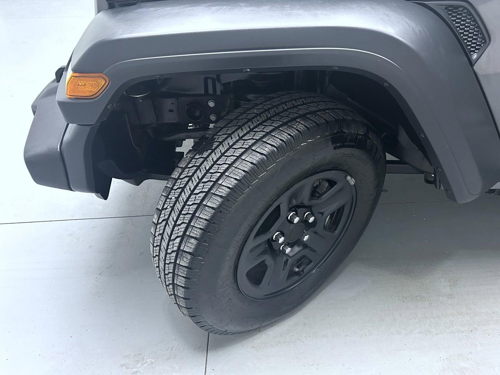 Used 2018 Jeep Wrangler Unlimited Sport image 23