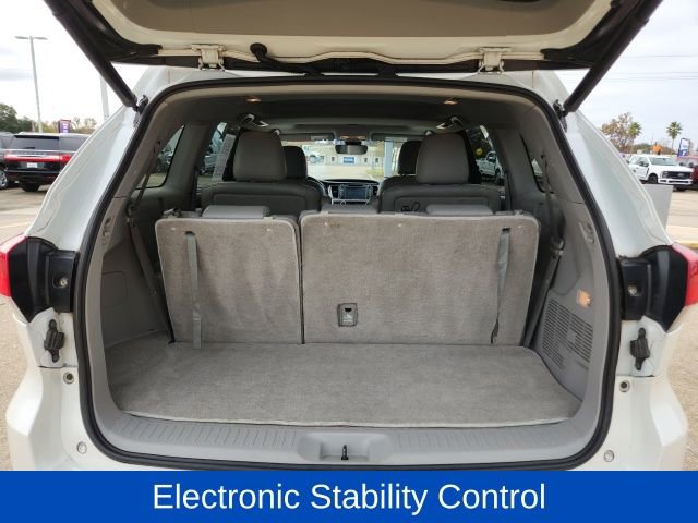 Used 2019 Toyota Highlander XLE image 11