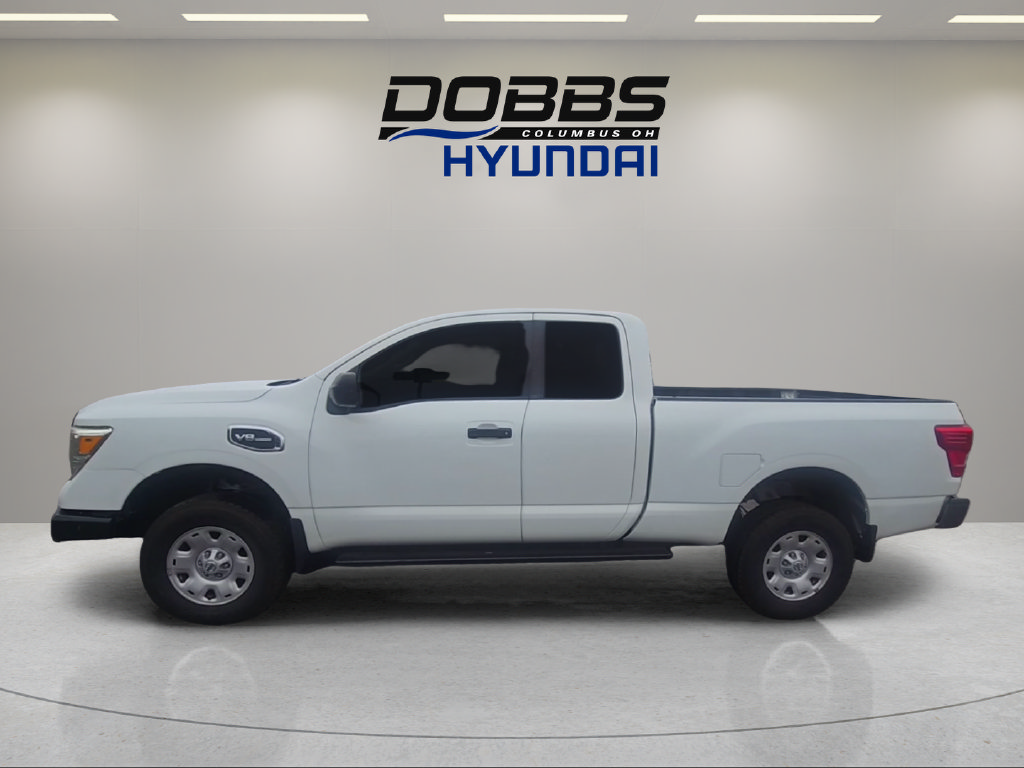 Used 2017 Nissan Titan S AWD/4WD image 2