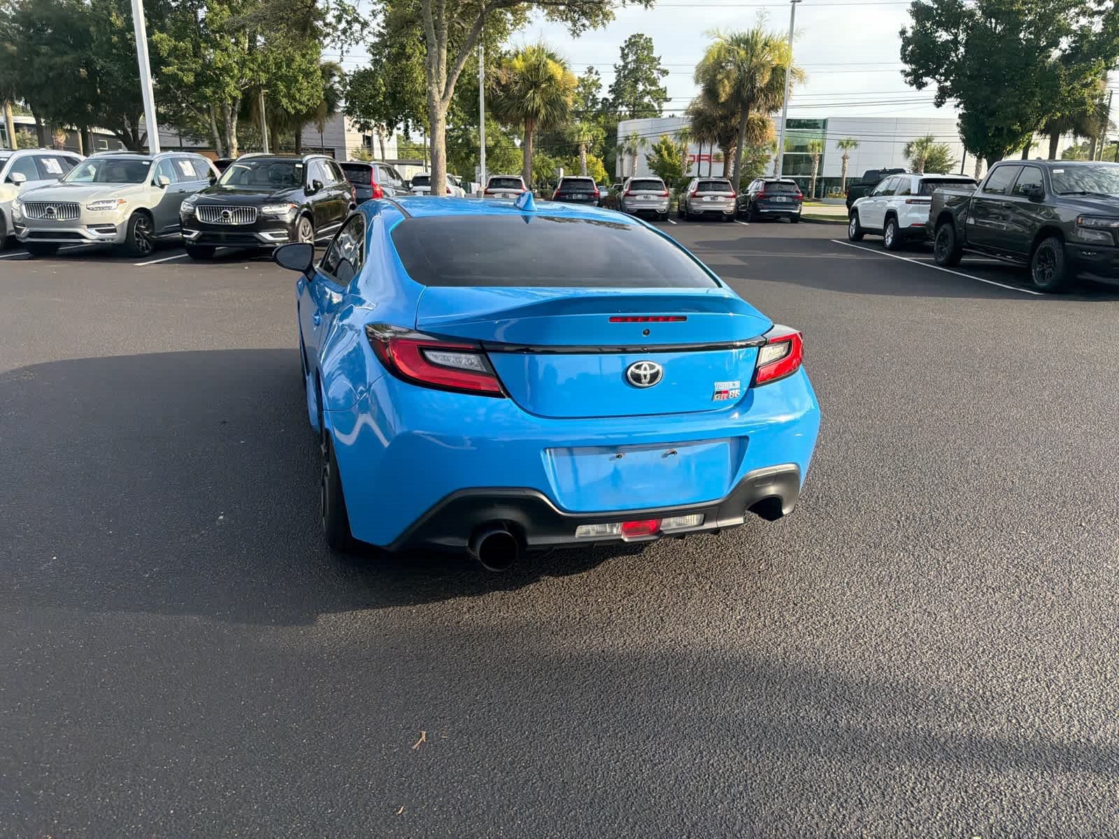 Used 2022 Toyota GR86 Premium RWD image 16