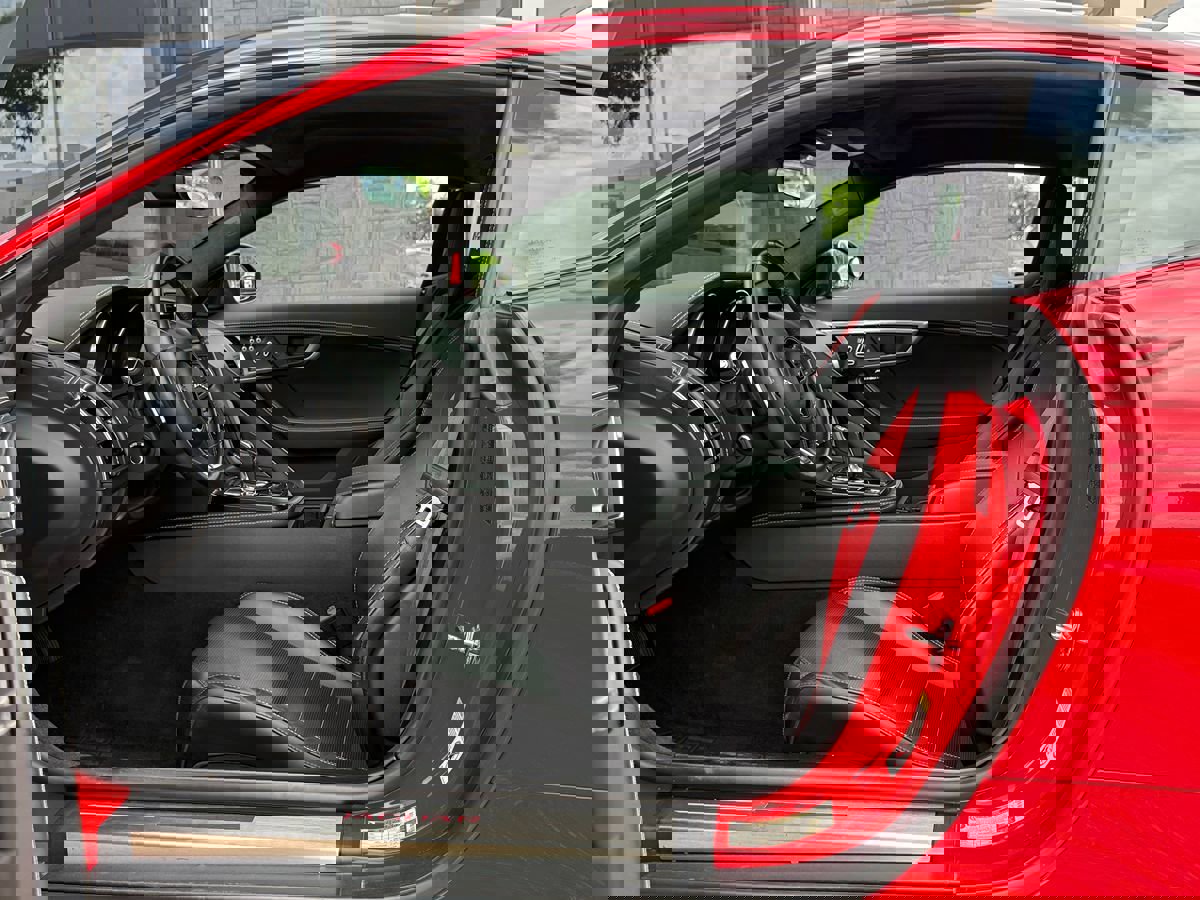 Used 2020 Jaguar F-TYPE Checkered Flag image 33