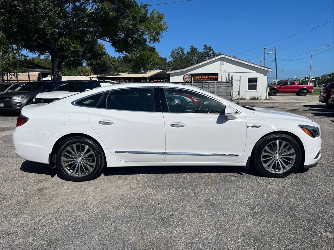 Used 2019 Buick LaCrosse Essence w/ Sun and Shade Package AWD/4WD image 4