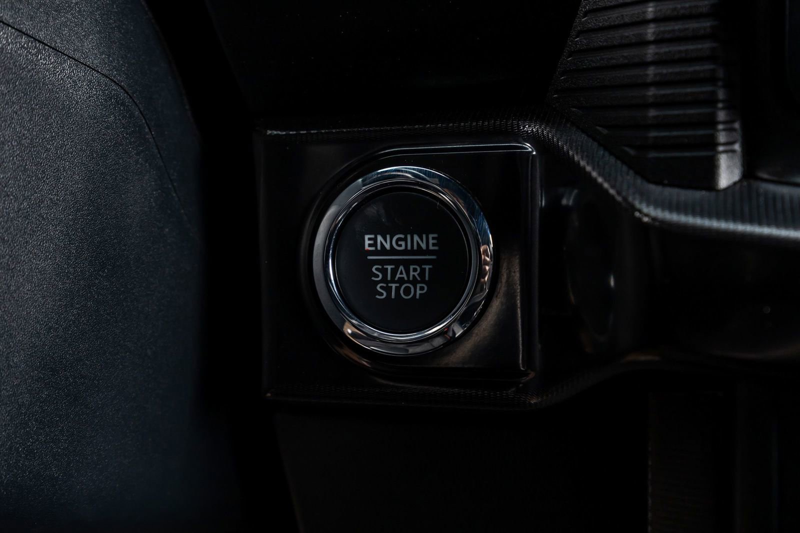 Used 2025 Ford F150 Raptor w/ Equipment Group 803A Raptor R image 23