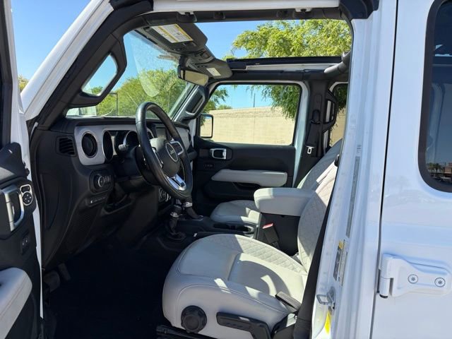 Used 2022 Jeep Wrangler Unlimited Sahara image 11