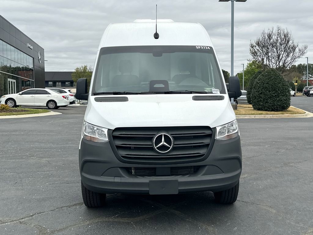 Used 2025 Mercedes-Benz Sprinter 2500 image 2
