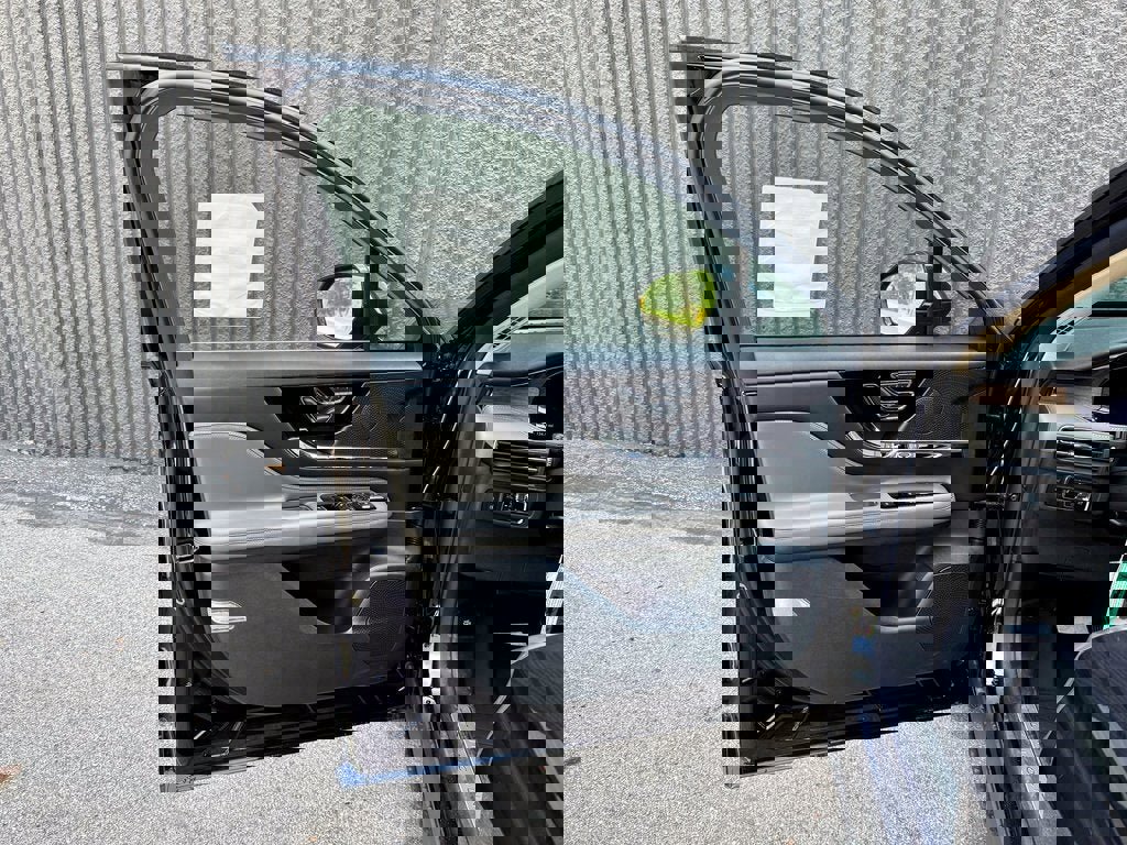 New 2025 Lincoln Corsair Grand Touring image 13