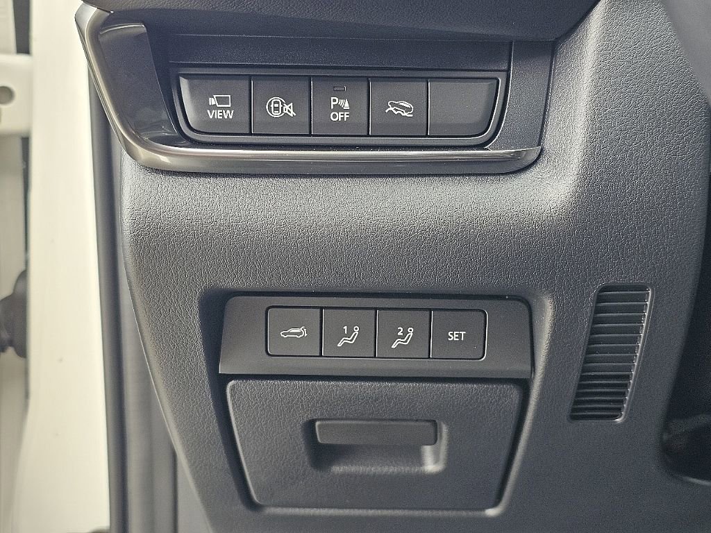 Certified 2025 MAZDA CX-30 2.5 Turbo w/ Premium Plus Pkg image 29