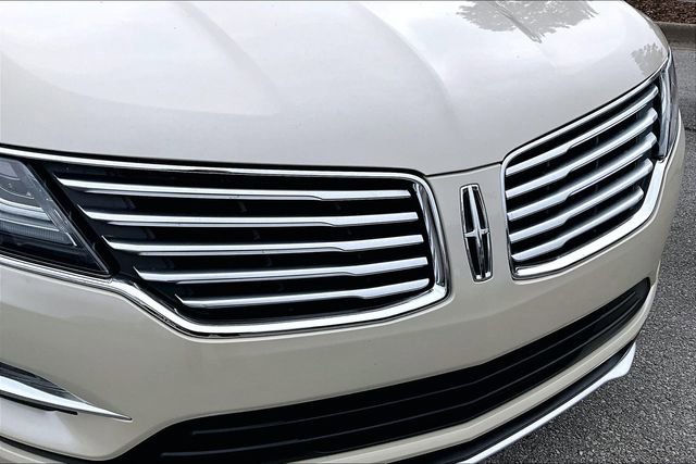 Used 2018 Lincoln MKC Select w/ Select Plus Package FWD image 30