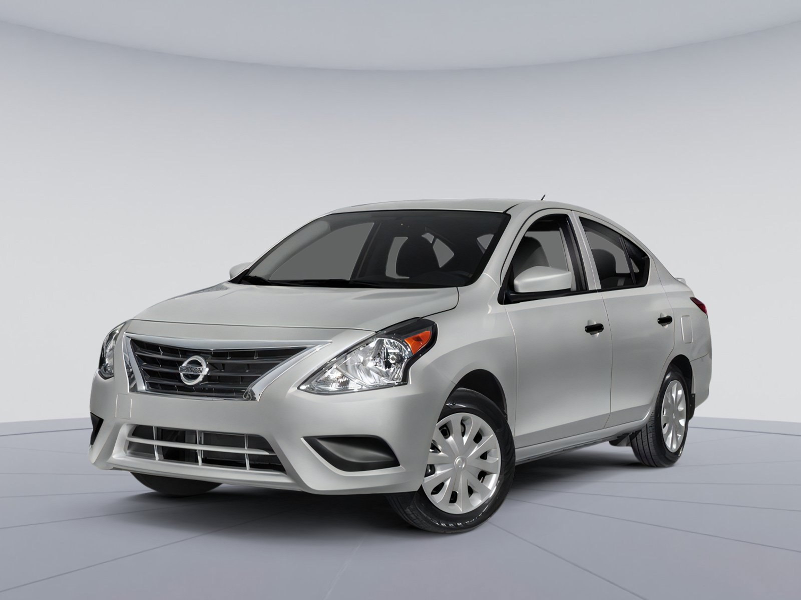 Used 2018 Nissan Versa SV FWD image 1